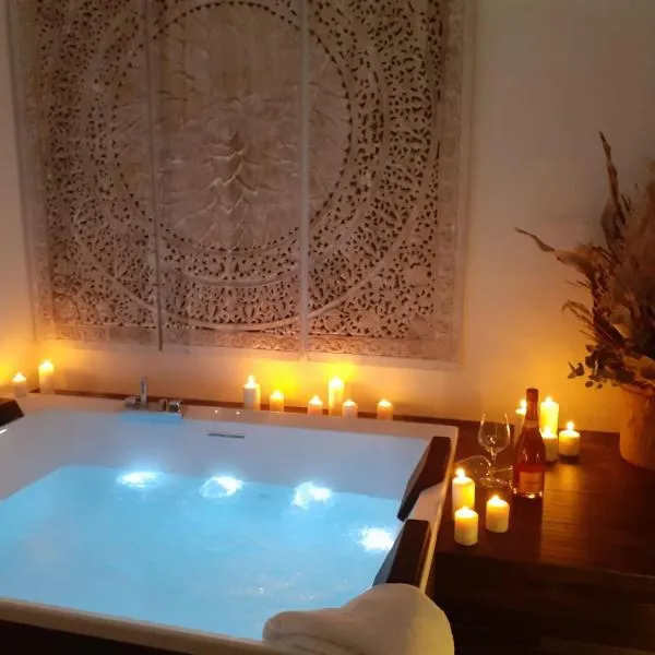 Nest House & Relax, hotel v destinaci Civitanova Marche