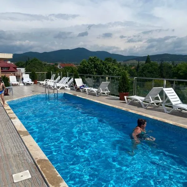 Fantasy Apartment 15 комплекс Фантазия, Хисаря, hotel a Hisarya