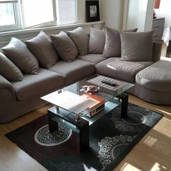 T4 appartement 3 chambres, hotel in Raismes
