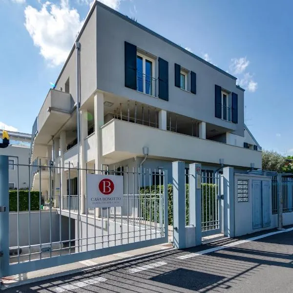 Casa Bonotto, hotel in Desenzano del Garda