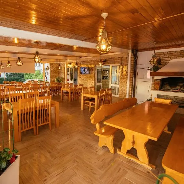 Pansion Čirjak, hotel v destinaci Sveti Filip i Jakov