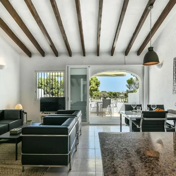 Modern stylish bungalow in Moraira, готель у місті Морайра