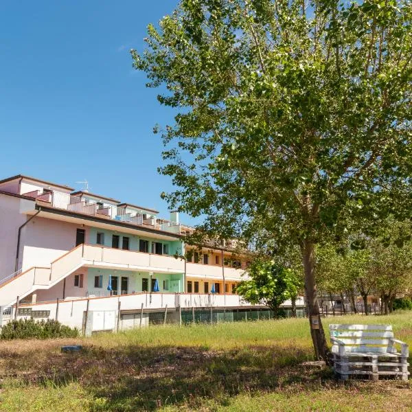 Appartamenti Arcobaleno, hotel en Casa Bullo