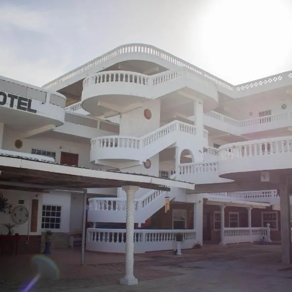 Las Palmas Hotel, hotel v destinaci Corozal