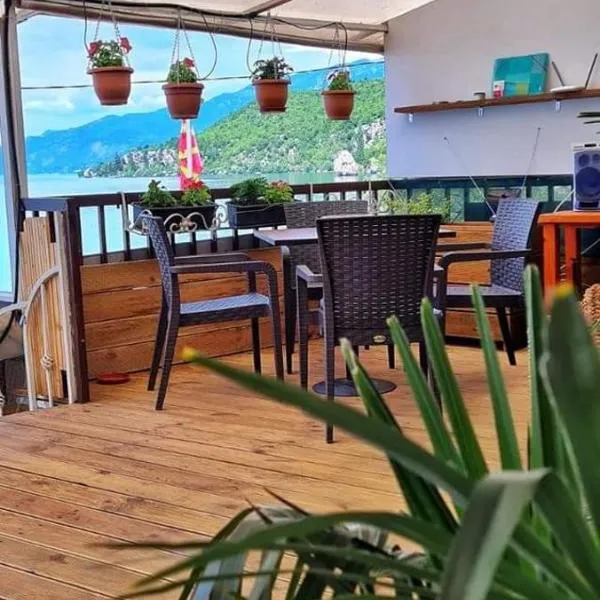 Villa Mrestiliste Trpejca, hotel en Trpejca