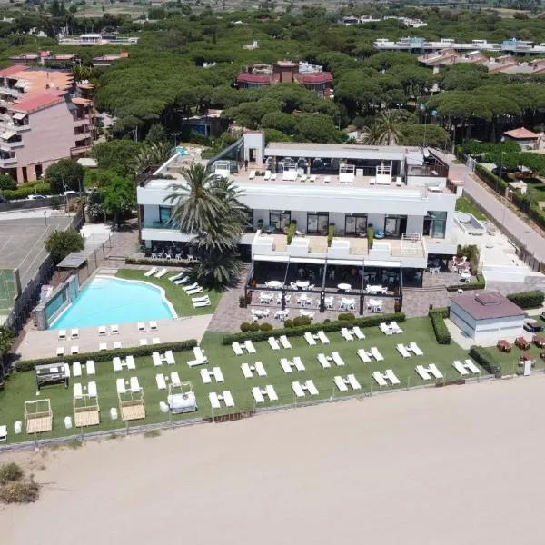 Playa Grande by Tropical - Adults Only, hotel v destinaci Gavà