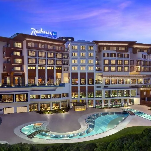 Radisson Blu Hotel & Spa, Istanbul Tuzla, hotel in Şekerpınarı