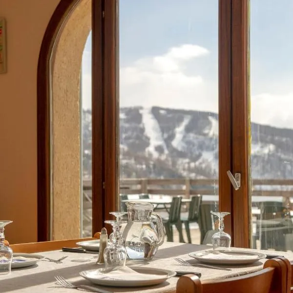 VTF Les Esquirousses, hotel v destinaci Arvieux
