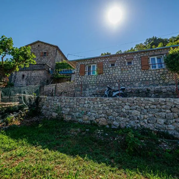 Ethno house OSOBAK, hotell sihtkohas Virpazar