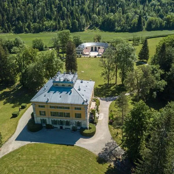 La Villa Palladienne - Château de Syam, hotel in Chaux-des-Crotenay