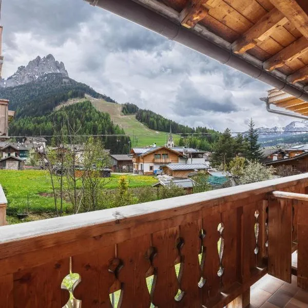 Ciasa Lino Aloch, hotel v destinaci Pozza di Fassa