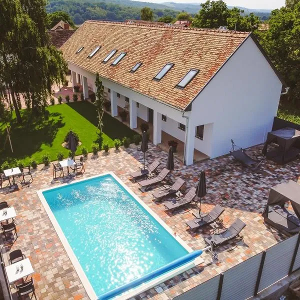 Palkonyha Panzió Speiz Gasztroműhely, hotel v destinaci Palkonya