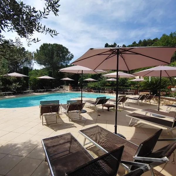 El Patio Hotel, hotel Corcianóban