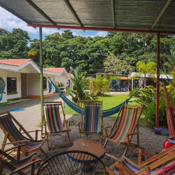 Kalunay Hostel, ξενοδοχείο σε Puerto Viejo