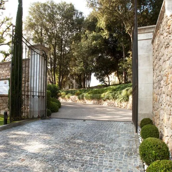 Résidence Hôtelière 4 étoiles Les Mas du Grand Vallon: Mougins şehrinde bir otel