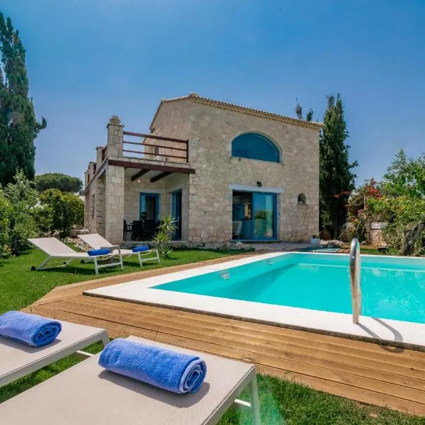 Astarte Villas - Beach Villa Nout, hotel v destinaci Plános