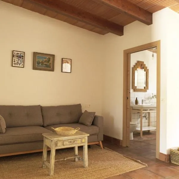 The Wild Olive Andalucía Palma Guestroom, ξενοδοχείο σε Casares