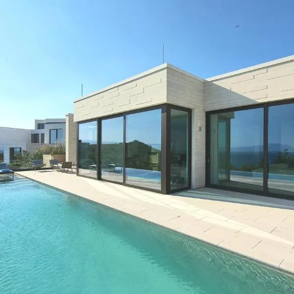 PRIVÉ Infinity Villa, hotel v destinaci Durrës
