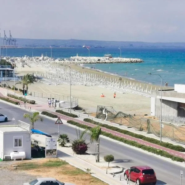 Sea-Esta Seaview Apartment, 200 meters to the beach,拉納卡的飯店