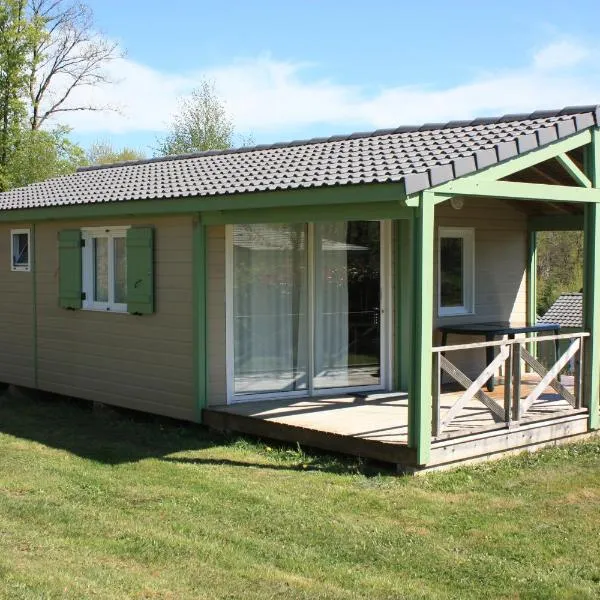 Cottages du Lac de Miel, hotel v destinaci Beynat