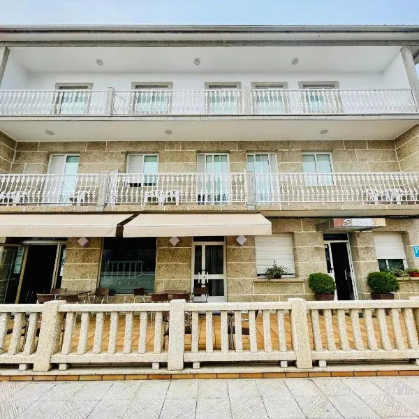Hostal Eden, hotel v destinaci Sanxenxo