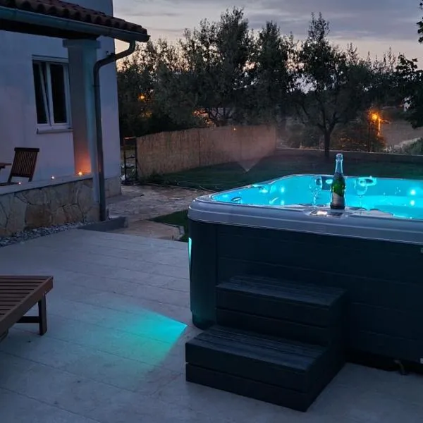 Viridis, hotel em Pula