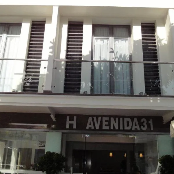 Hotel Avenida 31: Marbella'da bir otel