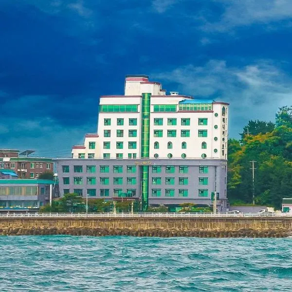 Viesnīca Benikea Hotel Mountain & Ocean Daepohang pilsētā Sokčo