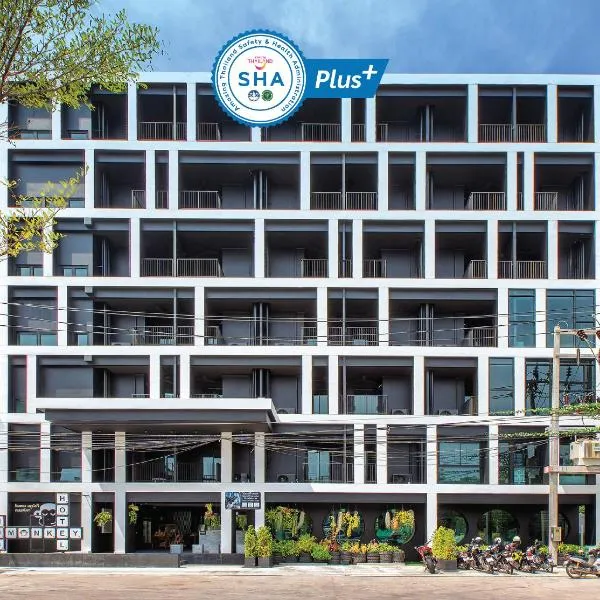 Blu Monkey Hub and Hotel Phuket - SHA Extra Plus, hotel in Phuket Town