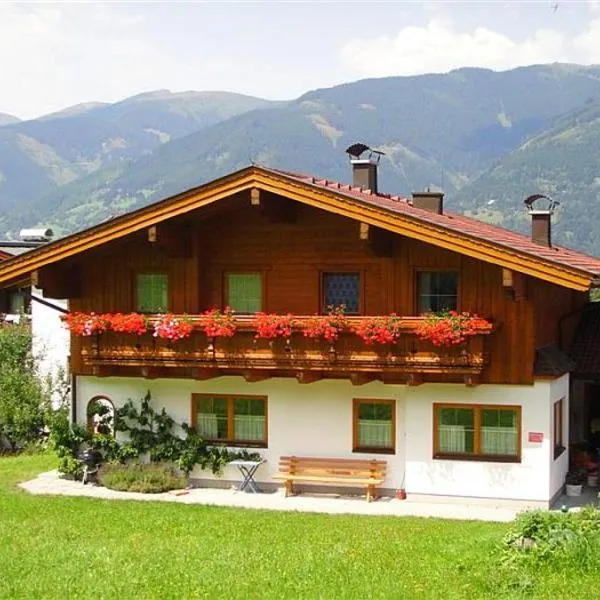 Landhaus Mitteregger, hotel di Kaprun