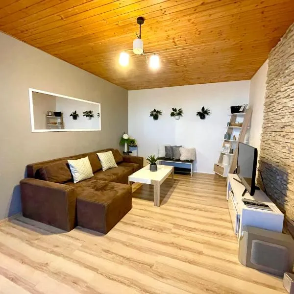 Apartment Tatry - spacious 3BD, Netflix & fast internet, hotel in Tatranska Strba