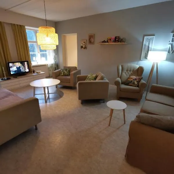 Superior 2-Bed Apartment in Kotka Sauna Facility, hotel ad Alastalo