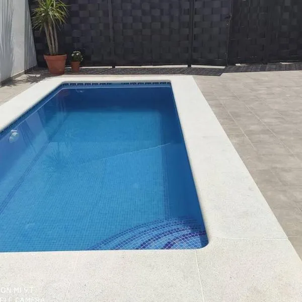 Apartamentos NayDa Gran casa con piscina, hotel en Mérida
