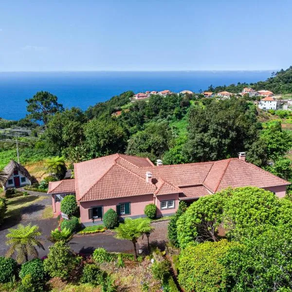 Casa da Tia Clementina, hotel din Santana