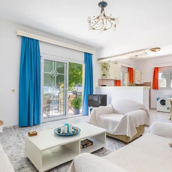 Casa Mia - 5 min from Stafilos beach, hotel v destinaci Skopelos Town
