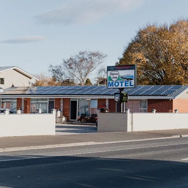 Highway Lodge Motel, hotel in Pukeawa