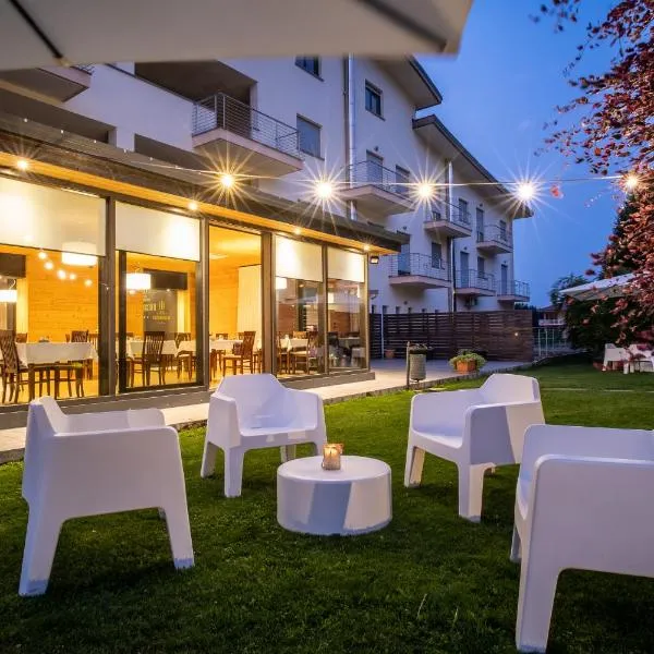 Draconerium Hotel, hotel Droneróban
