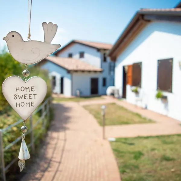 La Valle Dei Caprioli Village Bungalow Park - Freelandia Azienda Agricola, hotel v destinaci Montescudo