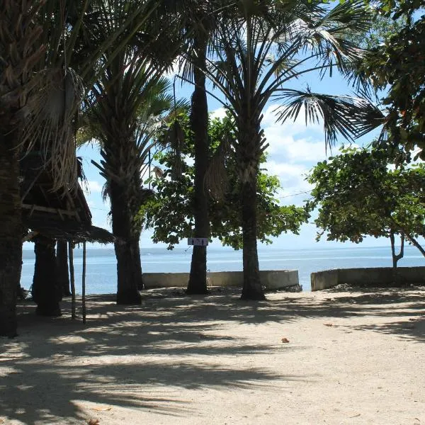J & C Beach Resort, hotel a Tabuelan