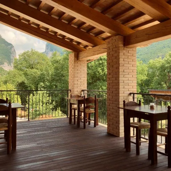 Djenga - rock 'n rooms, hotel Gengában