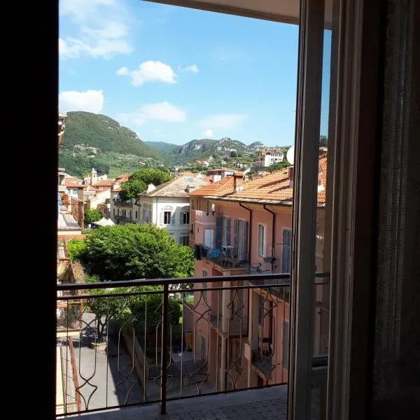 VRENI LODGE, ξενοδοχείο σε Finale Ligure