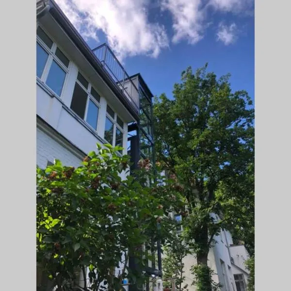 Gemütliche 4ZKB im grünen Herzen Lübecks, Hotel in Lübeck