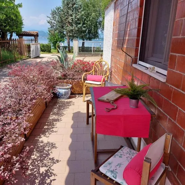Bnbook Lago Maggiore Studio 2, hotel di Dormelletto