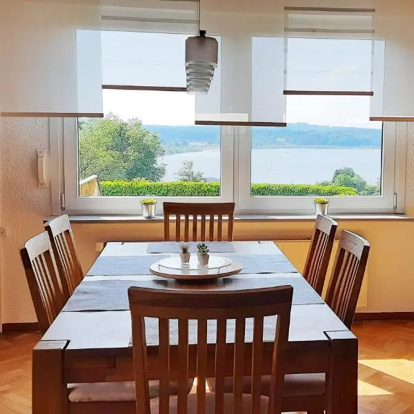 Ferienhaus am Seeblick Grill, Garten, Billiard, Dart, Bike, Sauna ww-Seeblick, Hotel in Driedorf