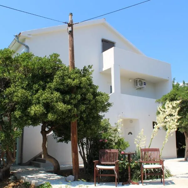 Apartman Boki, hotel in Pag