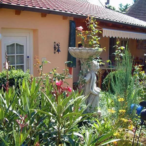 Anjas Ferienhaus Freiburg、フライブルク・イム・ブライスガウのホテル