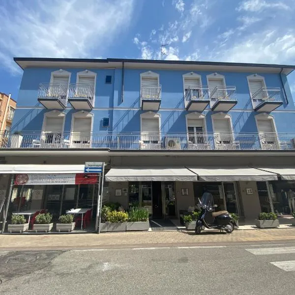 T Hotel- Adults Only, Pet Free Hotel، فندق في ريميني