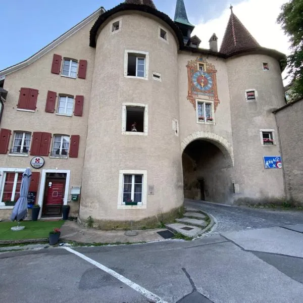 Vivez un conte de fée dans la pièce ronde d'une tour médiévale: Porrentruy şehrinde bir otel