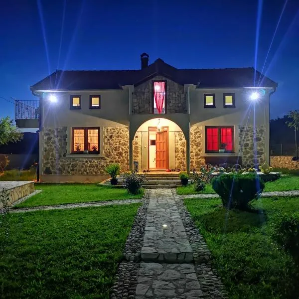 Silent Village Villa with Swimming Pool, hotel v destinaci Mostar