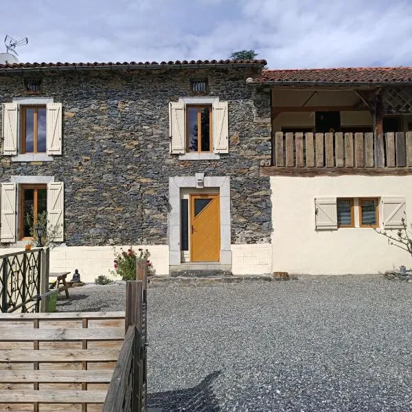 Cier De Riviere "les Ours", hotel v destinaci Cier-de-Rivière